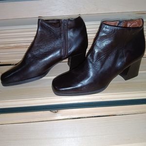 Nichols Soft Brown Boots Size 8M